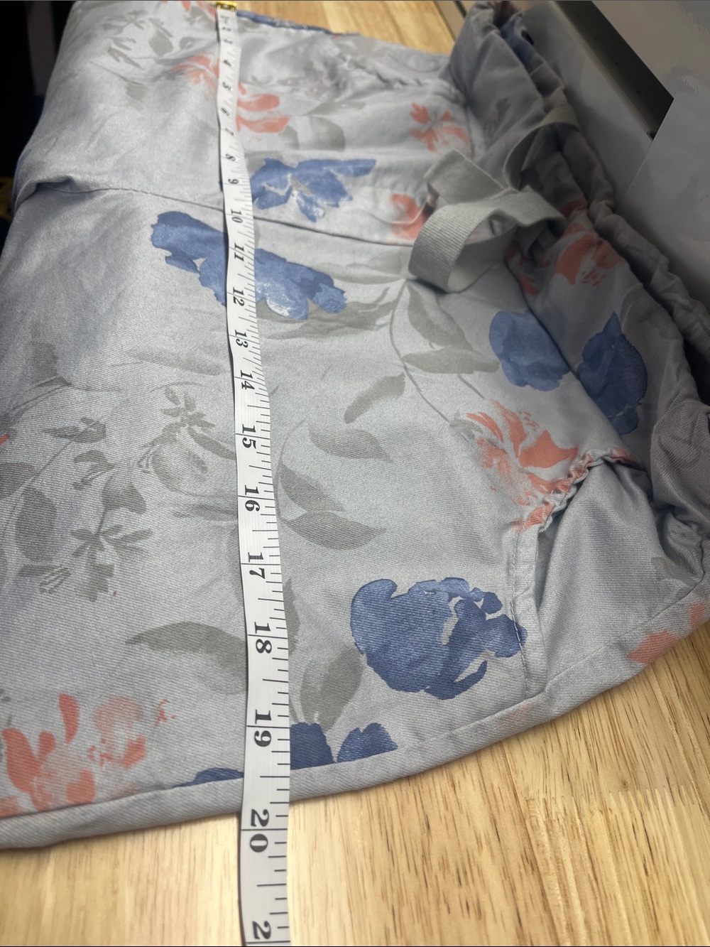 Made In Italy Light Gray Floral Pull On Pants - Picture 13 of 14